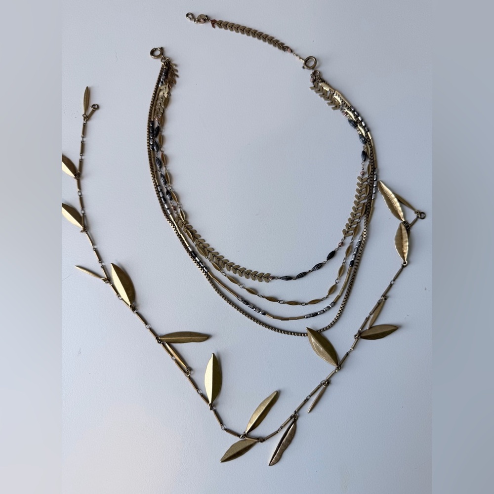 stella & dot Gold Tone Multi Strand Garland Fringe Leaf Necklace 20"L